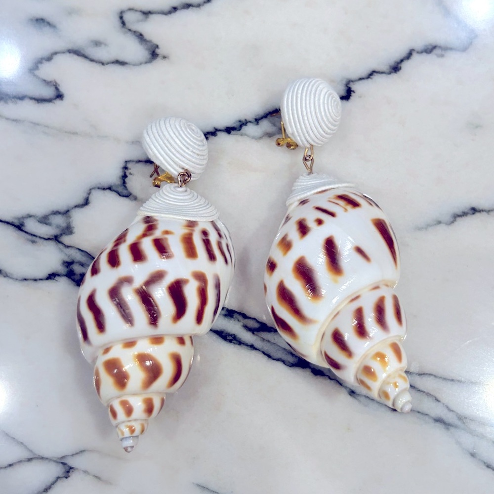 Shell seashell resort vacation earrings white